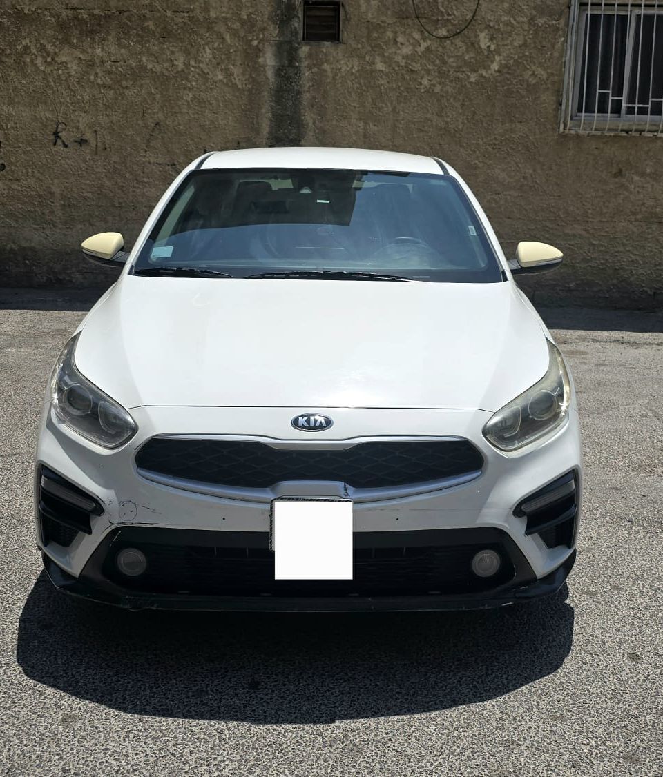  تأجير سيارات يومية  (كيا فورتي )