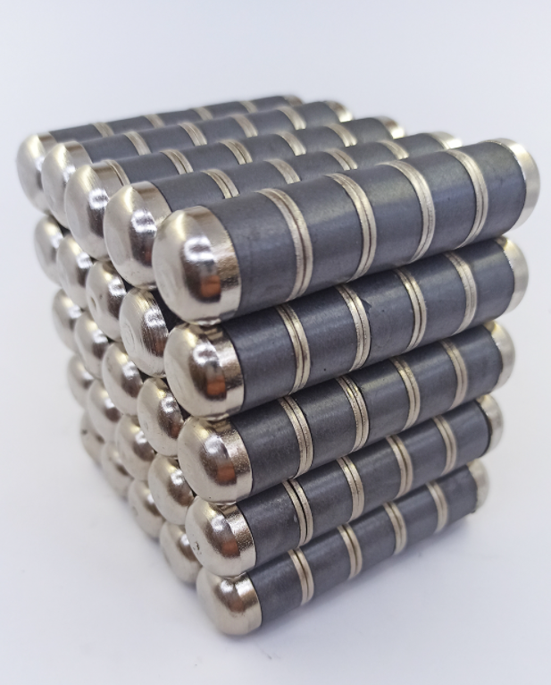 مغناطيس معدني