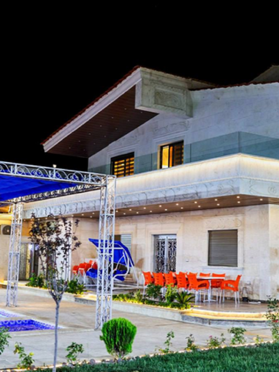 مجمع القرية البيضاء