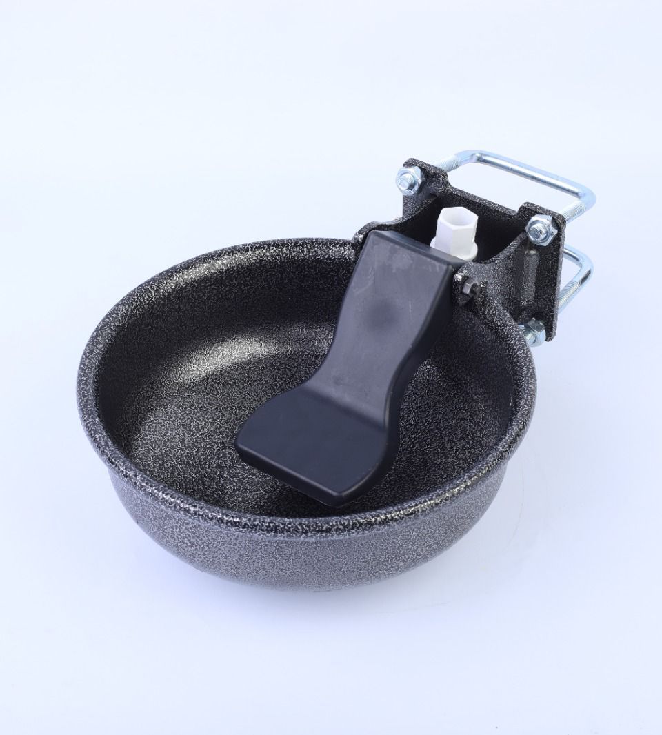 سقاية ماء من الفولاذ