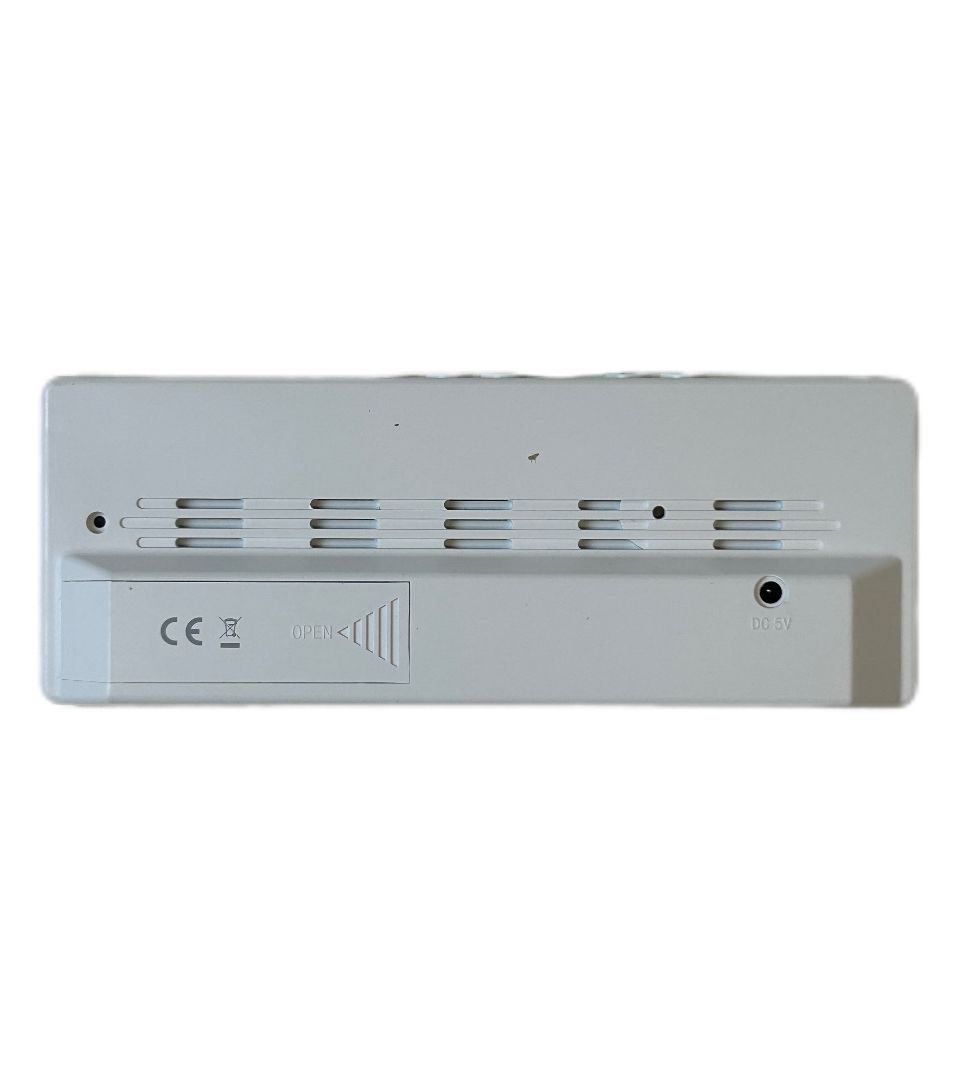 ساعة رقمية LED