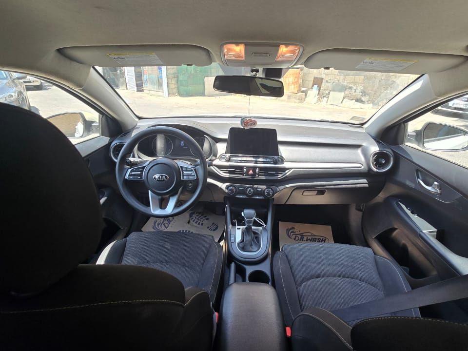  تأجير سيارات يومية  (كيا فورتي )