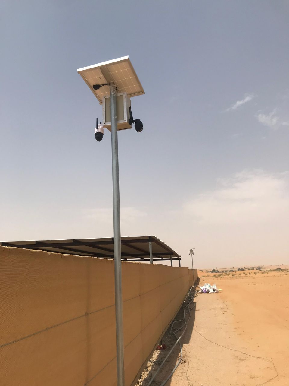 كامرتين علي عامود واحد 